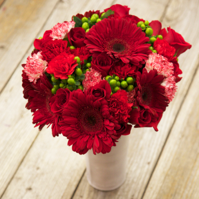 Red Daisies & Carnations