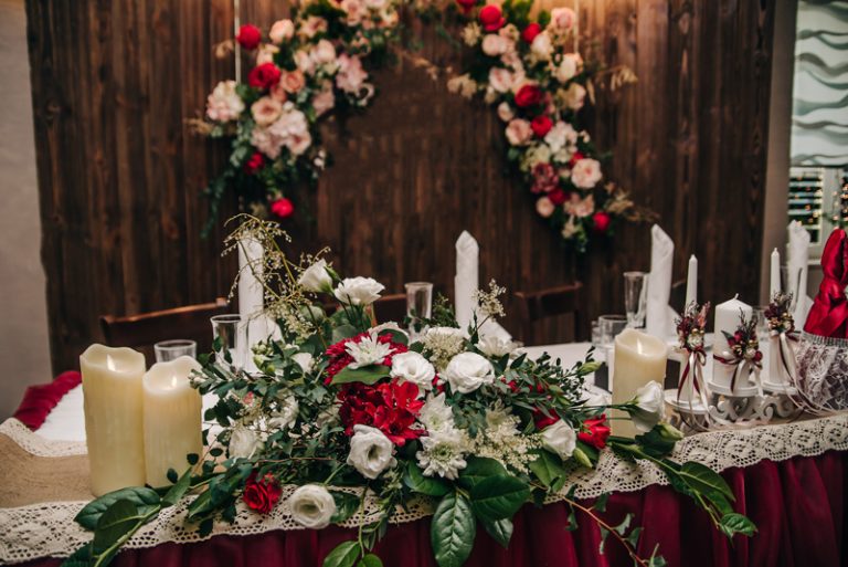 The 19 Best Christmas Flowers & Plants Bouqs Blog