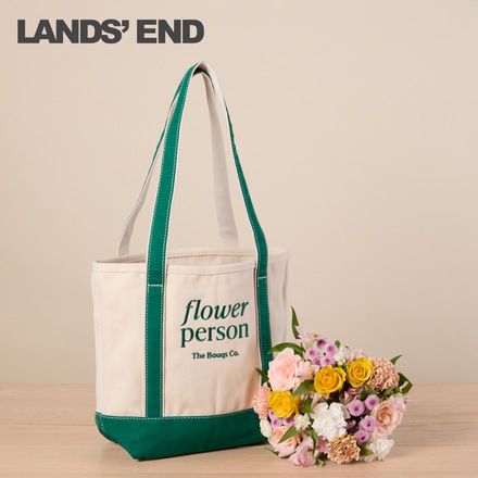 The Lands End Canvas Pocket Tote Gift Set Bouq