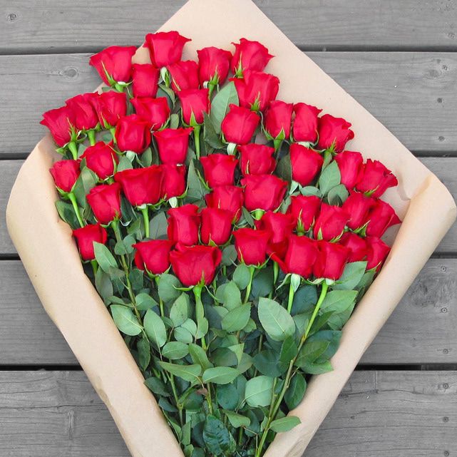 Classic Red Rose Floral Arrangement - The Bouqs Co.